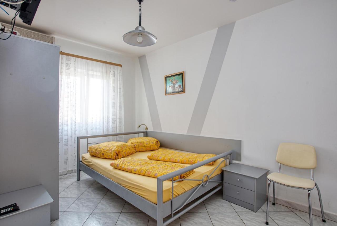 Apartments With A Parking Space Vodice - 6178 Exterior photo