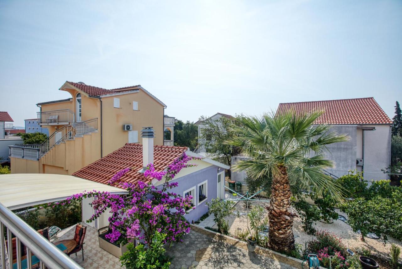 Apartments With A Parking Space Vodice - 6178 Exterior photo