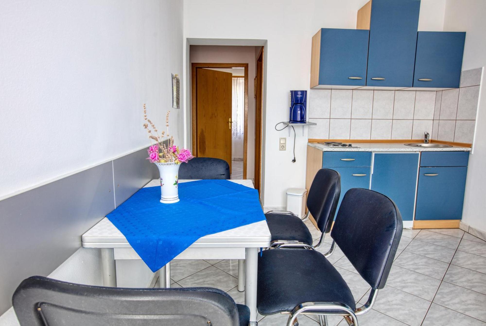 Apartments With A Parking Space Vodice - 6178 Room photo